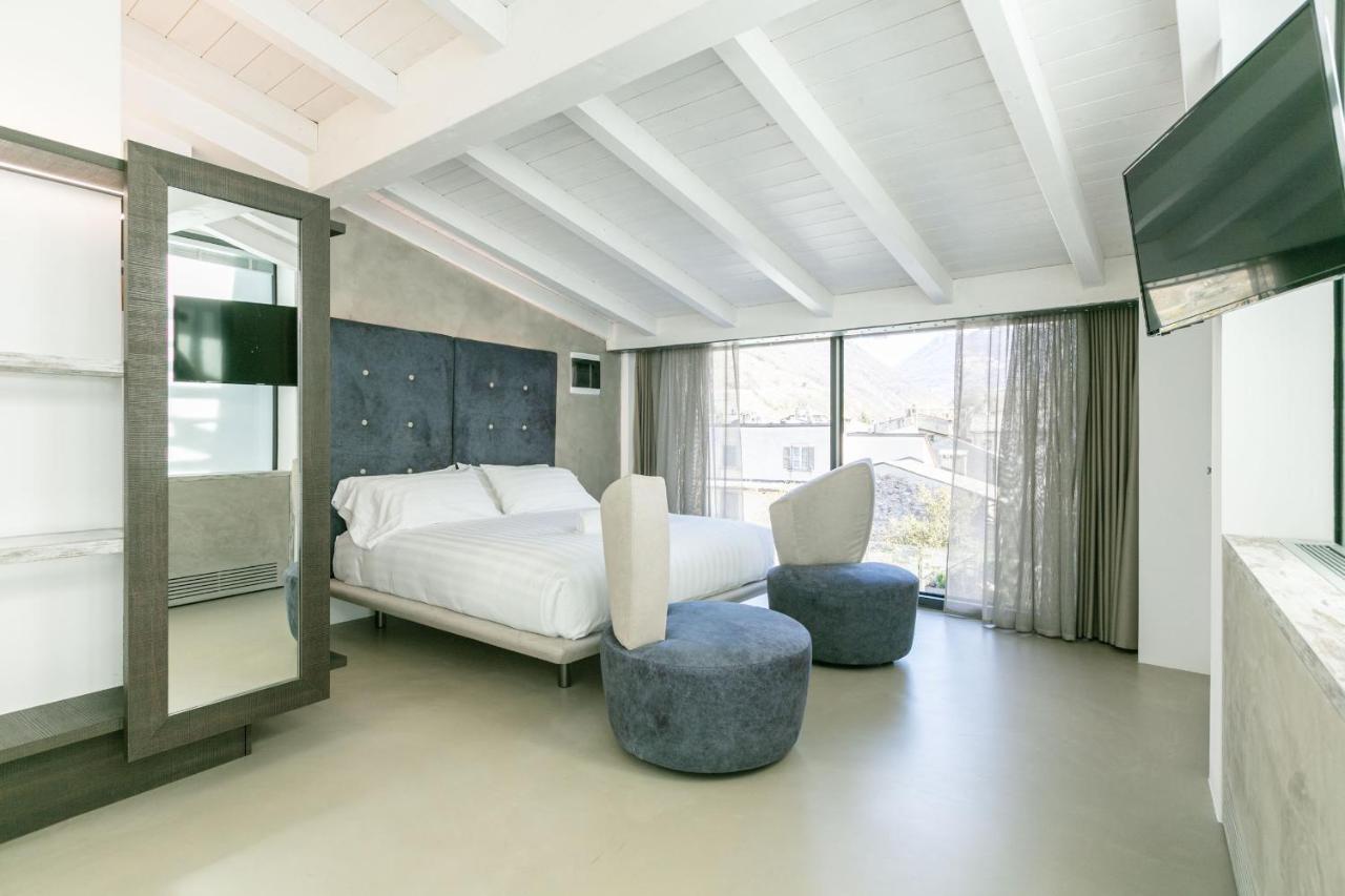 Domus Cavour Rooms&Suites Tirano Ngoại thất bức ảnh
