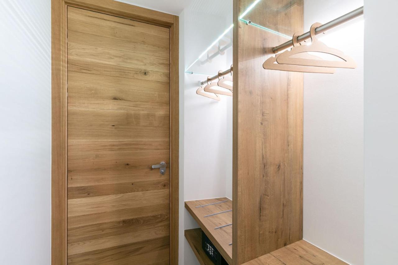 Domus Cavour Rooms&Suites Tirano Ngoại thất bức ảnh